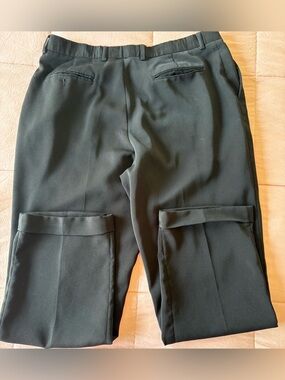 Midtown Man Men’s Black Pleated Dress Pants 34x30 Cuffed Hem